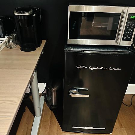 לונגאיל Urban Retreat - 2 Bedroom, 3 Beds, 6 Guests, Free Parking מראה חיצוני תמונה