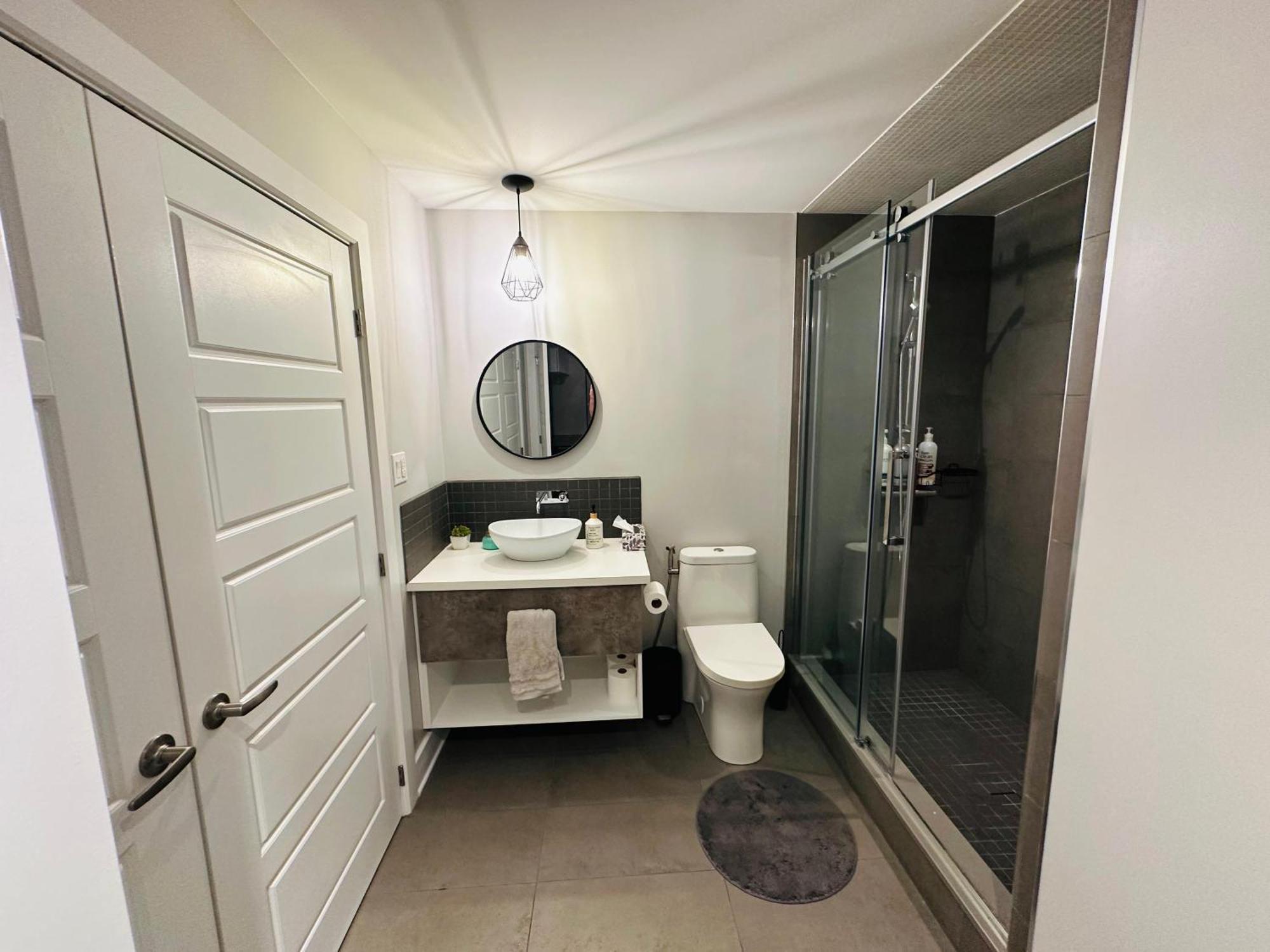 לונגאיל Urban Retreat - 2 Bedroom, 3 Beds, 6 Guests, Free Parking מראה חיצוני תמונה