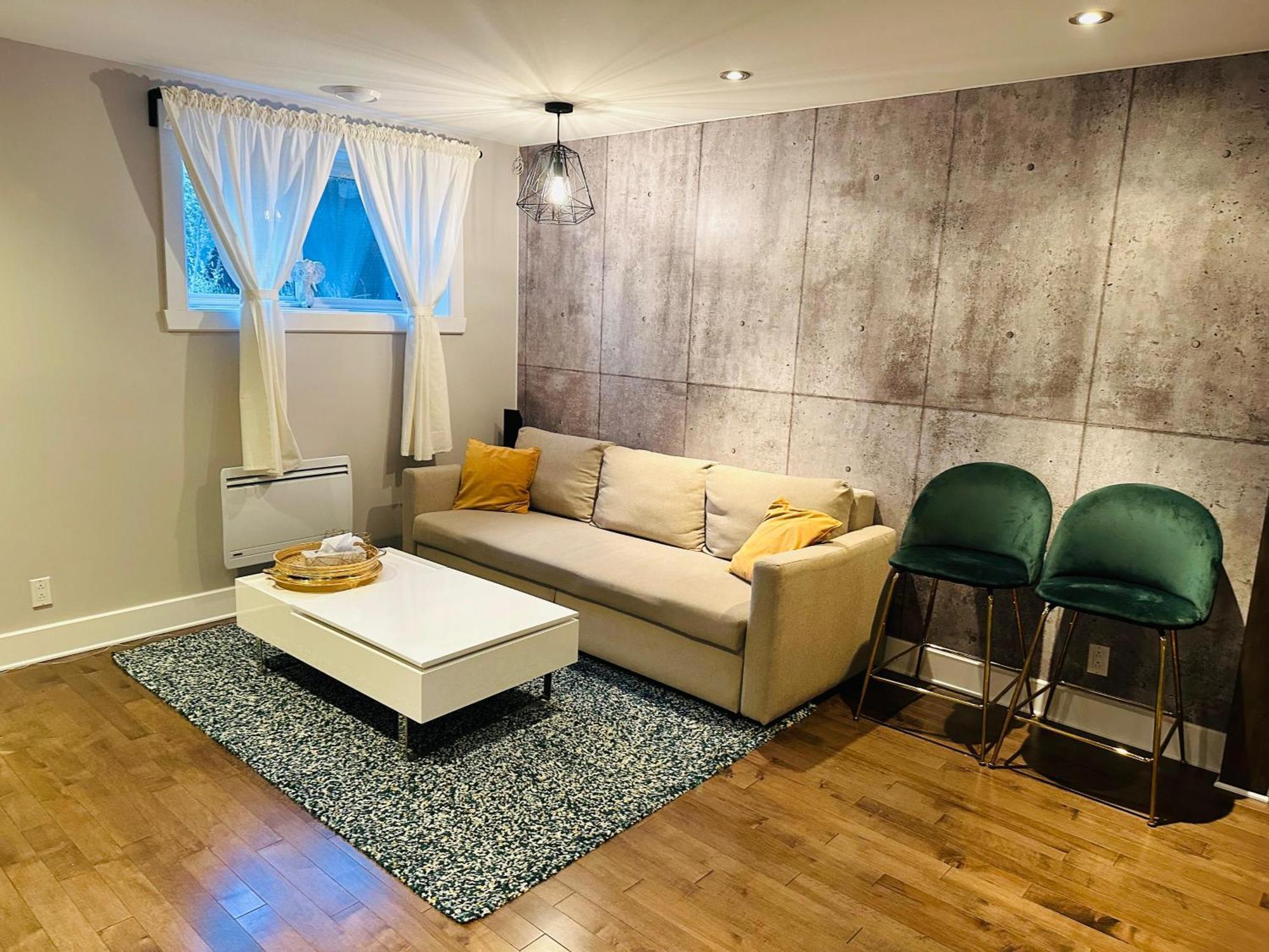 לונגאיל Urban Retreat - 2 Bedroom, 3 Beds, 6 Guests, Free Parking מראה חיצוני תמונה
