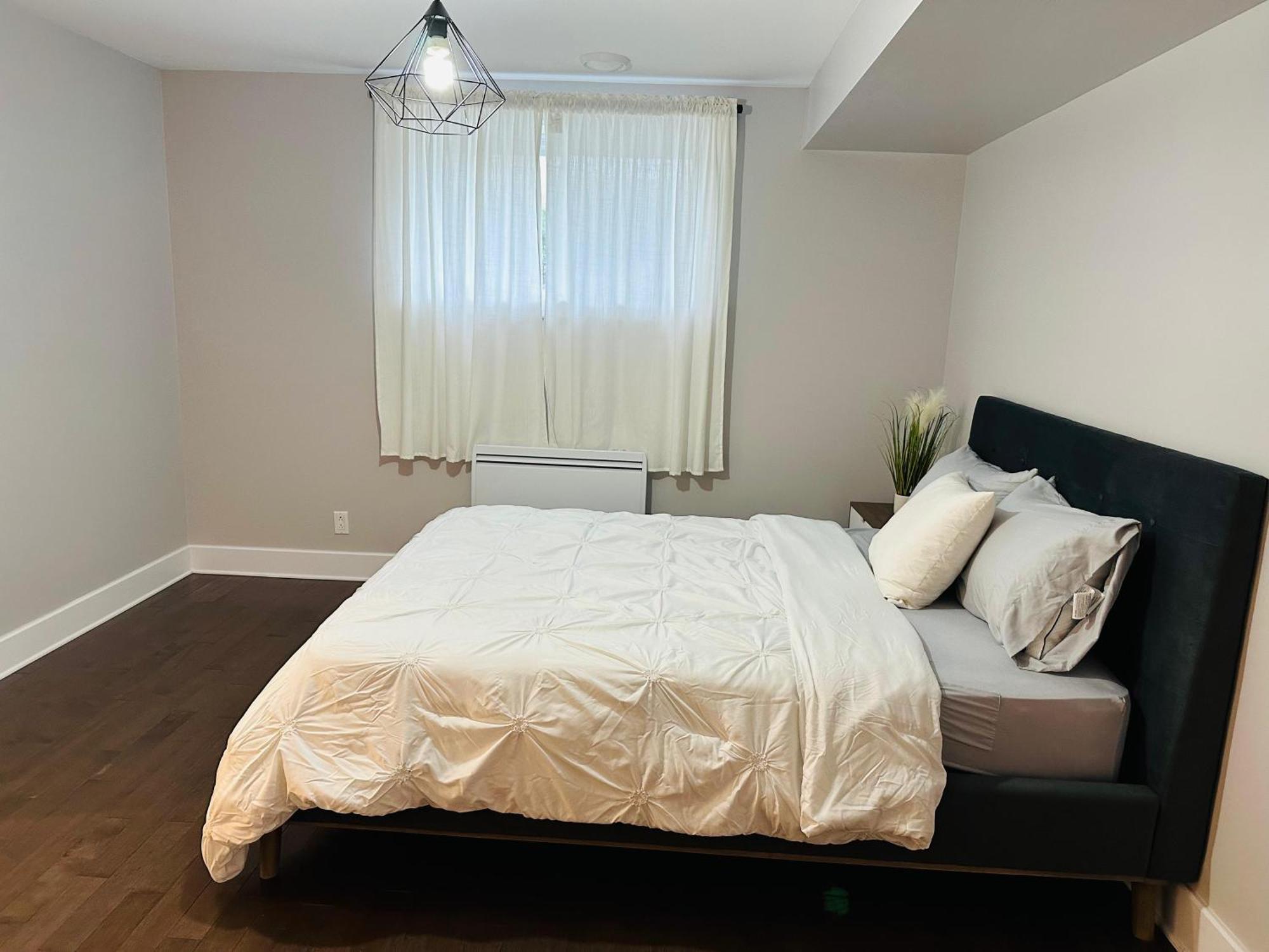 לונגאיל Urban Retreat - 2 Bedroom, 3 Beds, 6 Guests, Free Parking מראה חיצוני תמונה